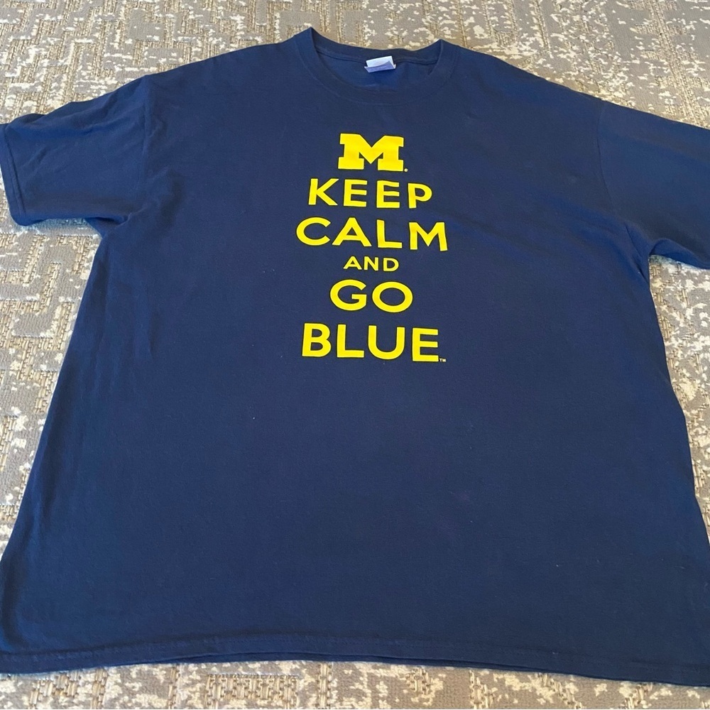 Michigan Wolverines Shirt Keep Calm Men’s Size XL Color Mazie And Blue